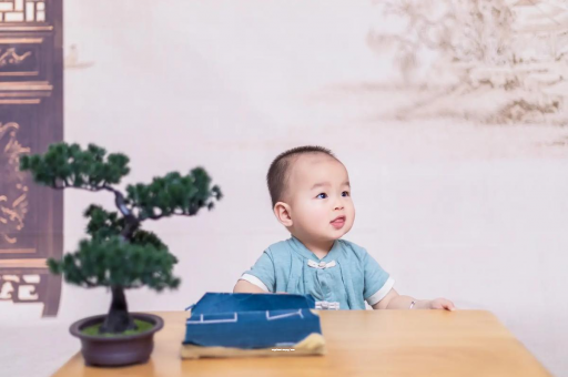 黄石宝宝总是抠鼻子